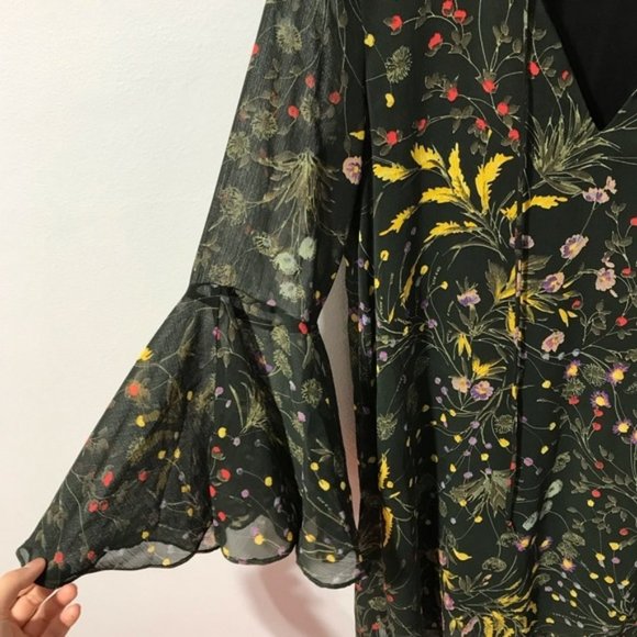 Zara Basic Floral Shift Dress with bell sleeves S - Picture 8 of 8